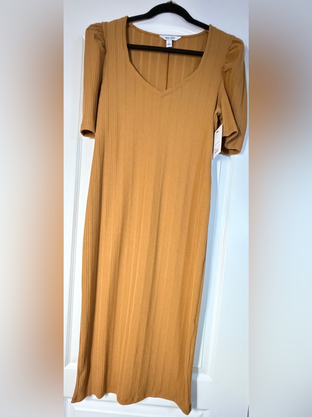 Nine West Ribbed V-Neck Midi Dress in Mustard Brown Large